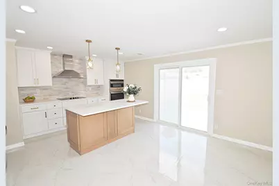 4195 Florence Road, Bethpage, NY 11714 - Photo 12