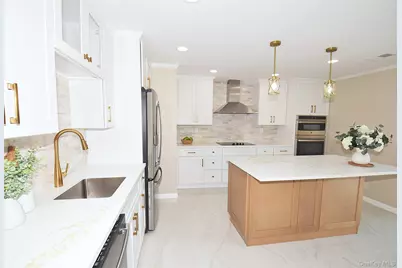 4195 Florence Road, Bethpage, NY 11714 - Photo 8