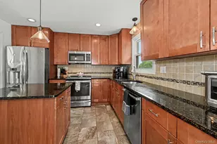 101 Dutch St, Montrose, NY 10548 - Photo 10