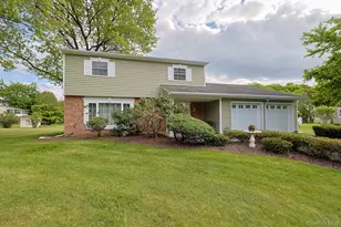 7 San Giacomo Dr, New Windsor, NY 12553 - Photo 2