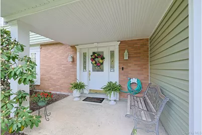 7 San Giacomo Drive, New Windsor, NY 12553 - Photo 4