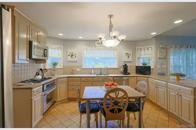 7 San Giacomo Drive, New Windsor, NY 12553 - Photo 14