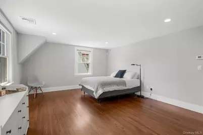 22 Vanderburgh Avenue, Larchmont, NY 10538 - Photo 18