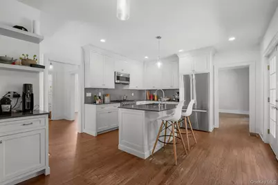 22 Vanderburgh Avenue, Larchmont, NY 10538 - Photo 14