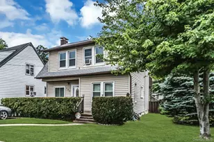 140 Rockaway Pkwy, Valley Stream, NY 11580 - Photo 2