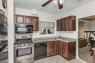 140 Rockaway Pkwy, Valley Stream, NY 11580 - Photo 10
