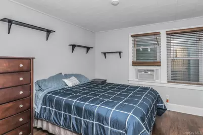 140 Rockaway Parkway, Valley Stream, NY 11580 - Photo 20