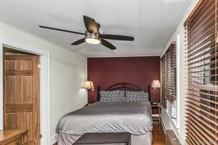 140 Rockaway Pkwy, Valley Stream, NY 11580 - Photo 18