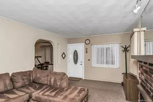 140 Rockaway Pkwy, Valley Stream, NY 11580 - Photo 6