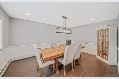 10 Nehring Avenue, Babylon, NY 11702 - Photo 6