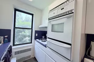 83-25 98th Street St, Woodhaven, NY 11421 - Photo 8