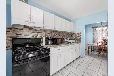 72 Pleasant Avenue, Roosevelt, NY 11575 - Photo 6
