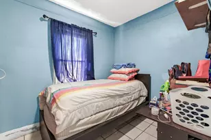 72 Pleasant Ave, Roosevelt, NY 11575 - Photo 10