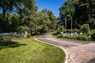 40 Trailhead Lane, Tarrytown, NY 10591 - Photo 2