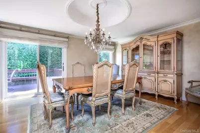 12 Lark Avenue, White Plains, NY 10607 - Photo 16