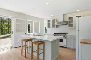90 Peconic Ave, Shelter Island, NY 11964 - Photo 18