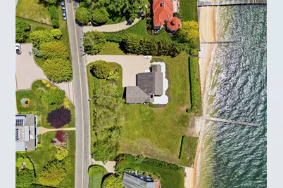 90 Peconic Avenue, Shelter Island, NY 11964 - Photo 2