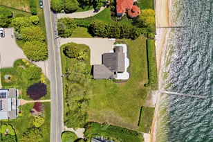90 Peconic Ave, Shelter Island, NY 11964 - Photo 2