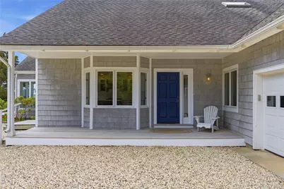 90 Peconic Avenue, Shelter Island, NY 11964 - Photo 6
