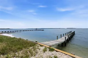 90 Peconic Ave, Shelter Island, NY 11964 - Photo 34