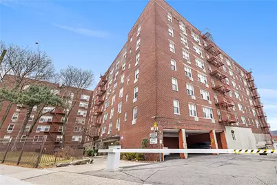 101 Highland Avenue #4R, Yonkers, NY 10705 - Photo 2