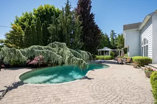 26 Quaker Ln, Farmingdale, NY 11735 - Photo 36