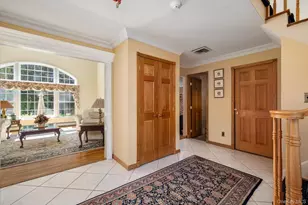26 Quaker Ln, Farmingdale, NY 11735 - Photo 6