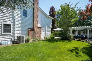 26 Quaker Ln, Farmingdale, NY 11735 - Photo 30