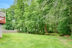 51 Sutton Park Rd, Poughkeepsie, NY 12603 - Photo 20
