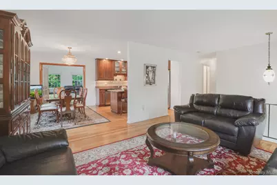 51 Sutton Park Road, Poughkeepsie, NY 12603 - Photo 6