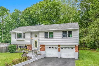 51 Sutton Park Road, Poughkeepsie, NY 12603 - Photo 1