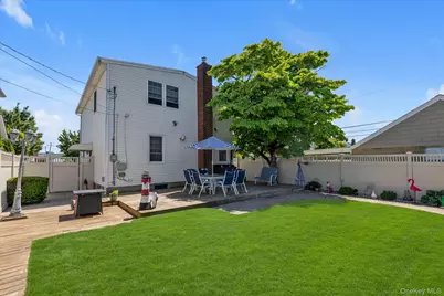 206 Arlington Street, Mineola, NY 11501 - Photo 22