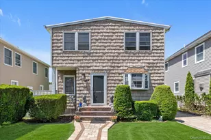 206 Arlington St, Mineola, NY 11501 - Photo 2
