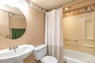 206 Arlington St, Mineola, NY 11501 - Photo 18