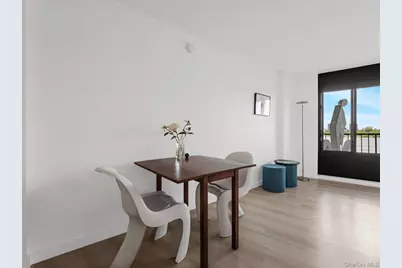 25-40 Shore Boulevard, Astoria, NY 11020 - Photo 4