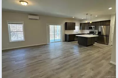 2 South Hills #2, Wappingers Falls, NY 12590 - Photo 4