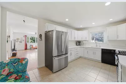 235 Bronx River Road, Yonkers, NY 10704 - Photo 8