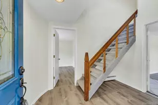 23 Campus Ln, Ronkonkoma, NY 11779 - Photo 4
