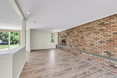 23 Campus Lane, Ronkonkoma, NY 11779 - Photo 12