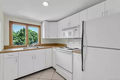 23 Campus Lane, Ronkonkoma, NY 11779 - Photo 32