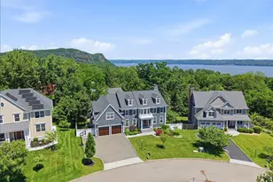 17 Riverton Dr, Nyack, NY 10960 - Photo 2