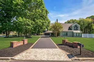 3 Moor Ln, Patchogue, NY 11772 - Photo 4