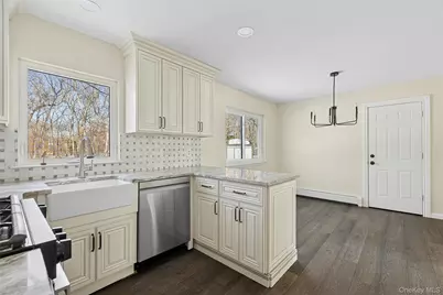 17 Montclair Street, Port Jefferson Station, NY 11776 - Photo 16