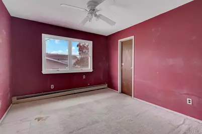 41 Fremont Street, Lindenhurst, NY 11757 - Photo 14