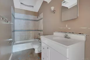 41 Fremont St, Lindenhurst, NY 11757 - Photo 10