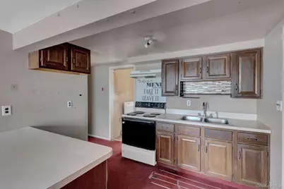 41 Fremont Street, Lindenhurst, NY 11757 - Photo 22