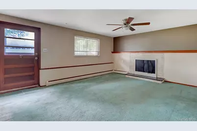 41 Fremont Street, Lindenhurst, NY 11757 - Photo 18