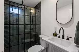 246 Oak St, Bellmore, NY 11710 - Photo 24