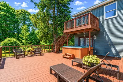 612 Blue Point Road, Holtsville, NY 11742 - Photo 14