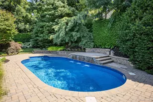 5 Soundview Dr, Rocky Point, NY 11778 - Photo 10